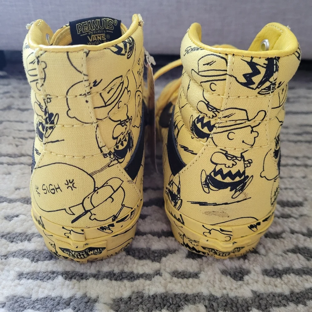 Vans Peanuts x Sk8-Hi 'Charlie Brown Maize… - Picture 4 of 12